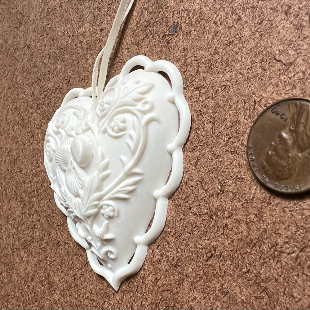 1997 Margaret Furlong “From the Heart” Porcelain Bisque Ornament Heart - Picture 2 of 3